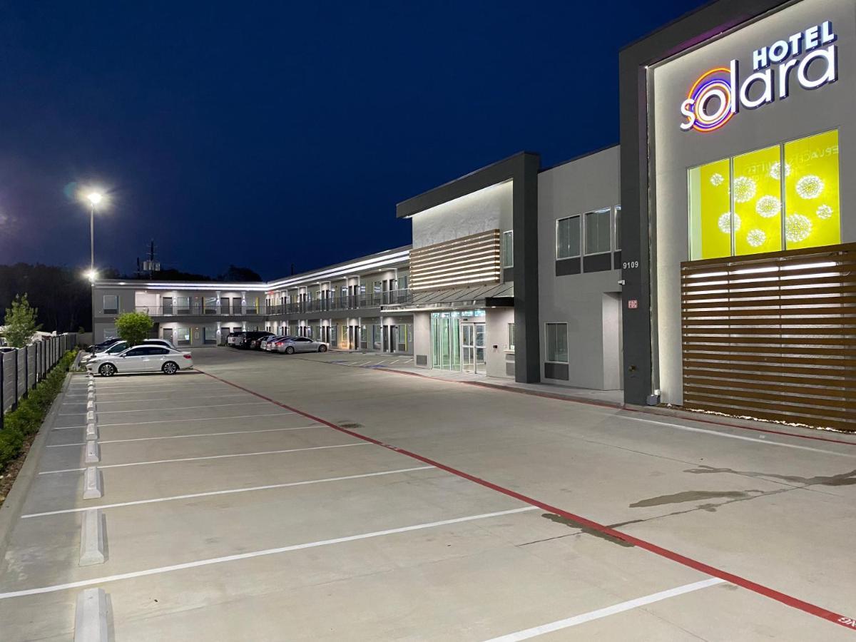 Hotel Solara I-45 & Hobby Airport Houston Exterior photo